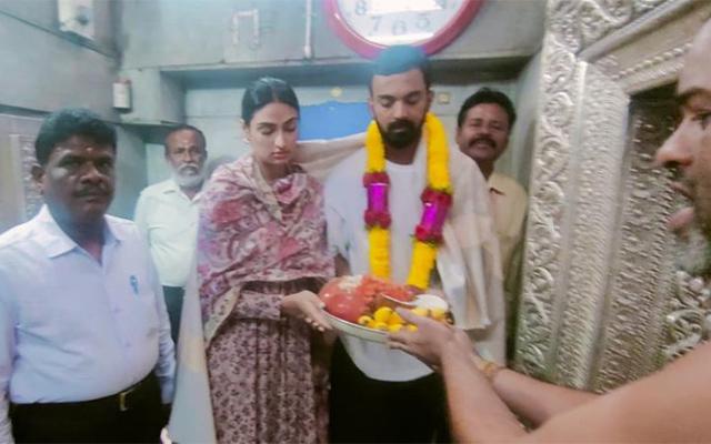 KL Rahul and Family.