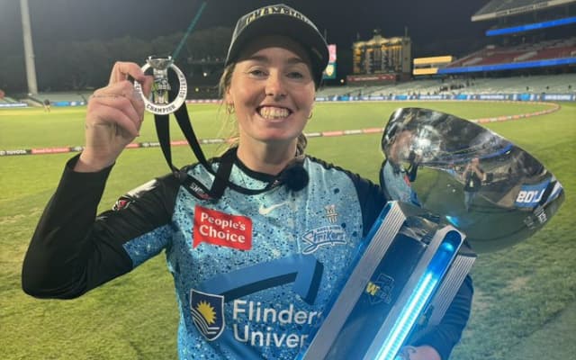 WBBL Live Score  WBBL News, WBBL 2023 Updates, Squads & Results -  CricTracker