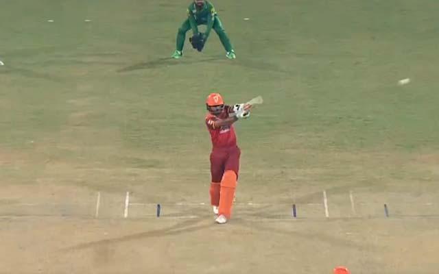 Watch- Babar Azam roars back to form with five consecutive boundaries against Shahnawaz Dahani