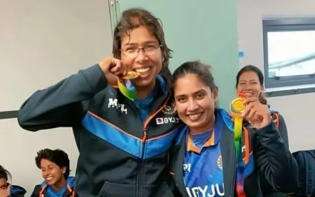 Jhulan Goswami and Mithali Raj