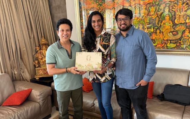 WATCH- PV Sindhu, Fiance Venkata Datta Sai invite Sachin Tendulkar and family for their wedding