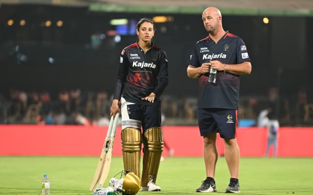 Smriti Mandhana & Luke Williams