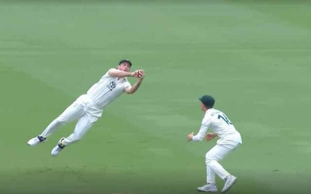 Watch: Shubman Gill departs cheaply as Mitchell Marsh takes a stunner