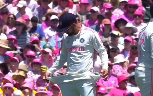 Watch: Virat Kohli engages with crowd at SCG, mocks controversial  sandpaper gate incident