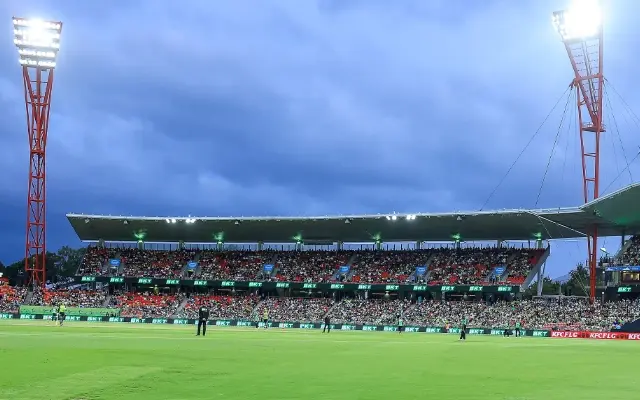 WATCH- BBL 2025 Knockout match halted due to lightning during Sydney Thunder vs Melbourne Stars