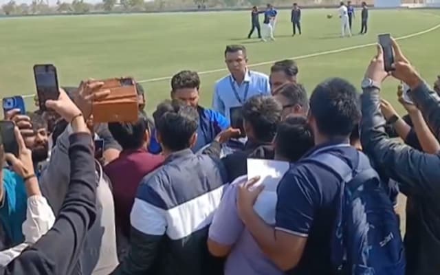 WATCH: Fan touches Rishabh Pant's feet at the Niranjan Shah Stadium in Rajkot