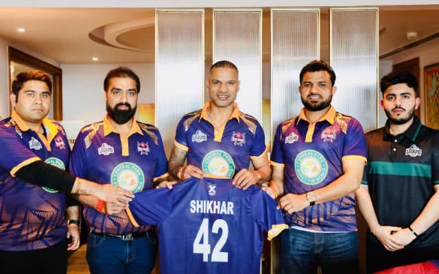 Delhi Royals unveil jersey for Legend 90 League