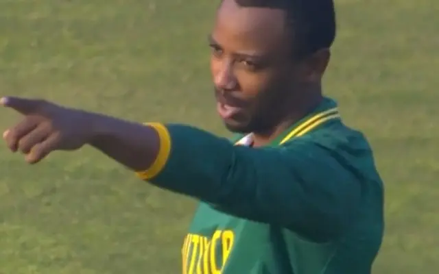 WATCH: South Africa's fielding coach enters field as substitute during Tri-Series match