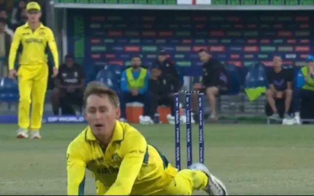 Marnus Labuschagne holds on to skier to dismiss Brydon Carse