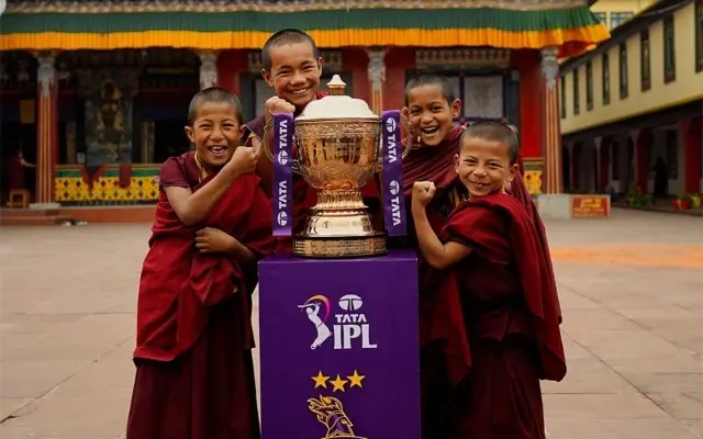 IPL trophy