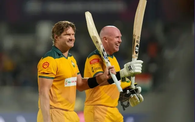 Shane Watson and Ben Dunk