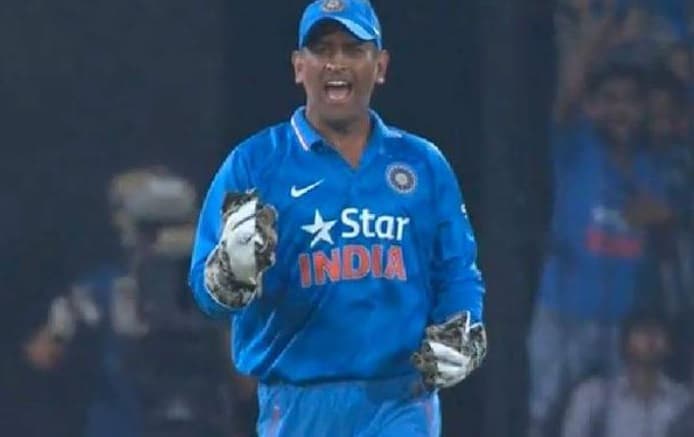 MS Dhoni celebration cricmates twitter