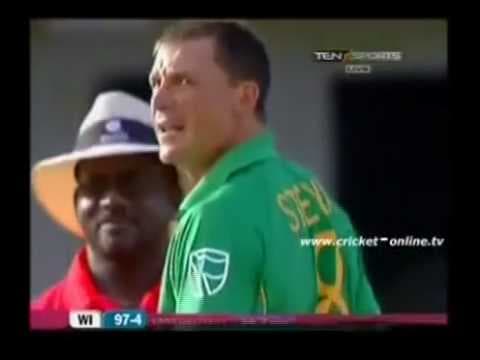 Kieron Pollard impedes Angry Dale Steyn