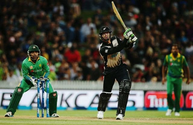 Martin Guptil v Pakistan