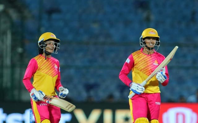 Smriti Mandhana and Harleen Deol